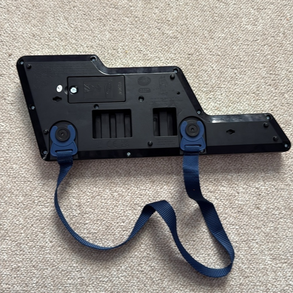 VTech Bluey Bluey's Keytar - Picture 4 of 5